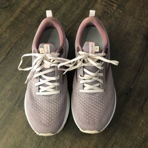 Brook’s Revel 4 - size 9, like new.